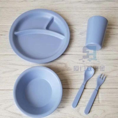 İyi bir fiyat. Yüksek Kesme Gücü Melamine Yemek Setleri Parlaklık Dönemi 10Mpa'dan fazla çevrimiçi